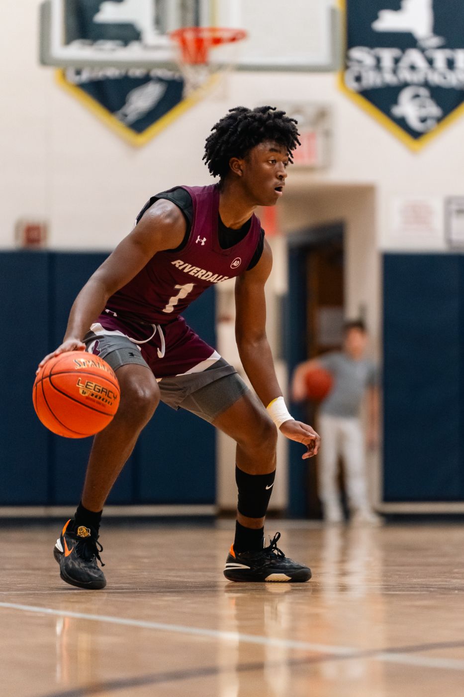 Basketball player on the dribble